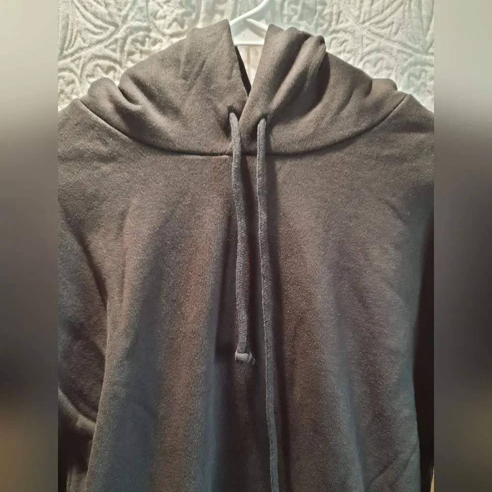 Levi's Mens Hoodie Medium Black Lightening Design Casual Classic Comfort